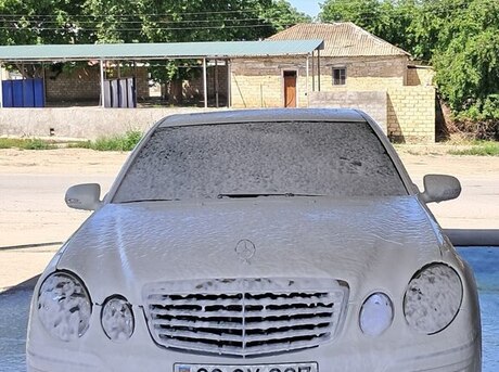 Mercedes E 240 2002