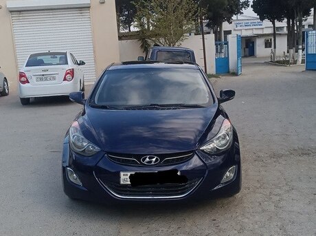 Hyundai Elantra 2013