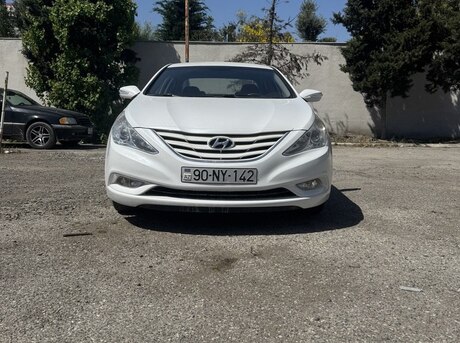 Hyundai Sonata 2010