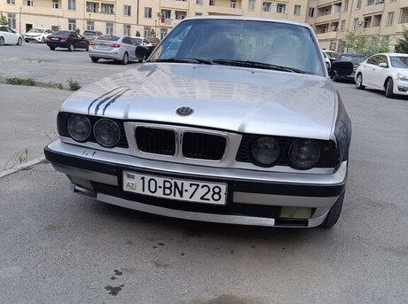 BMW 520 1990