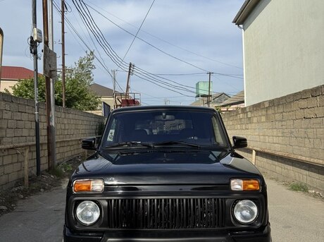 LADA (VAZ) Niva 2017