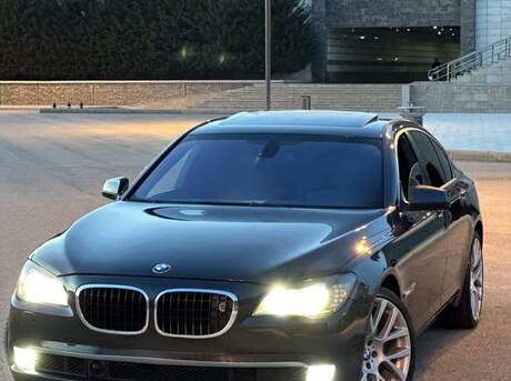 BMW 740 2009