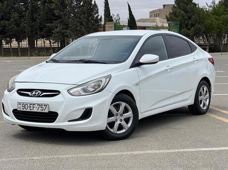 Hyundai Accent 2012