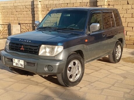 Mitsubishi Pajero io 1998