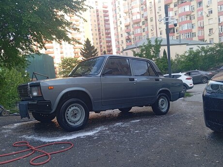 LADA (VAZ) 2107 2010