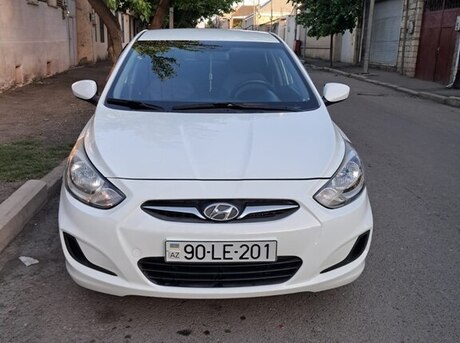 Hyundai Accent 2011