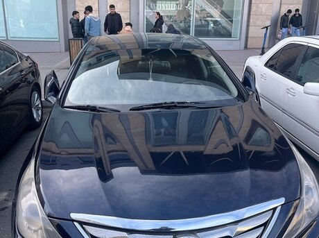 Hyundai Sonata 2011