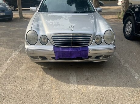 Mercedes E 240 1999