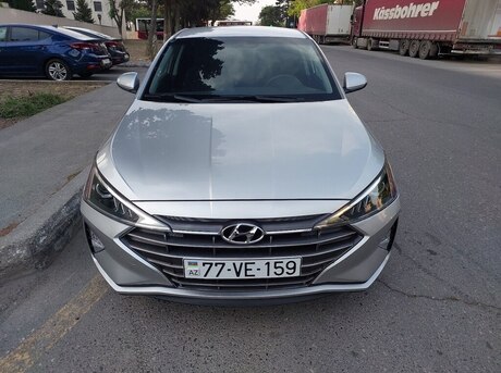 Hyundai Elantra 2019