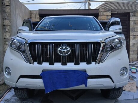 Toyota Land Cruiser Prado 2015