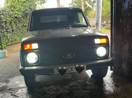 LADA (VAZ) Niva 2002