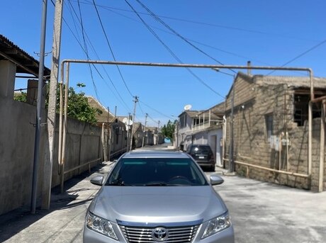 Toyota Camry 2012