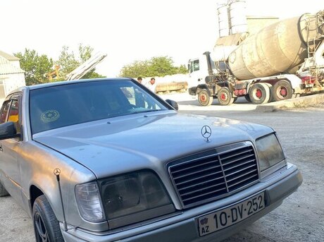 Mercedes E 220 1993