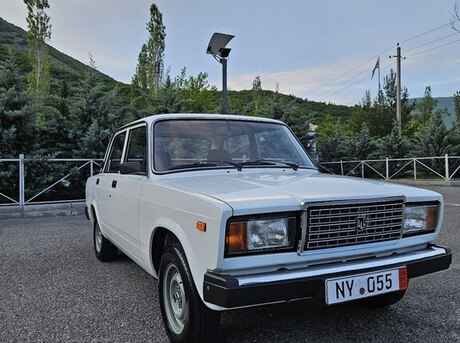 LADA (VAZ) 2107 2011