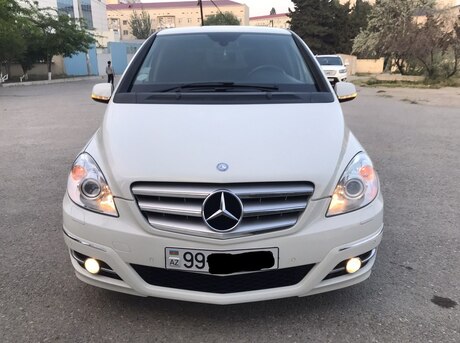 Mercedes B 180 2009