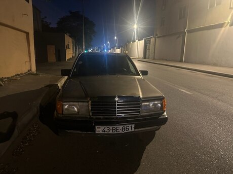 Mercedes 190 1990