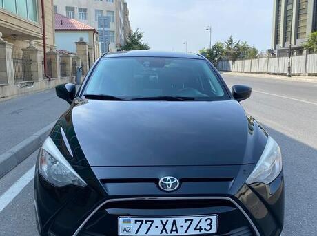 Toyota Yaris iA 2016