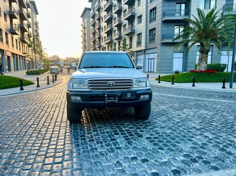 Toyota Land Cruiser 2004