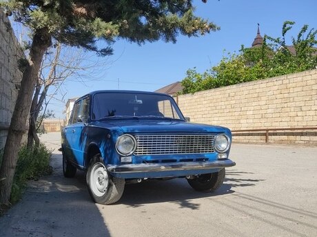 LADA (VAZ) 21011 1975