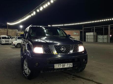 Nissan Pathfinder 2005