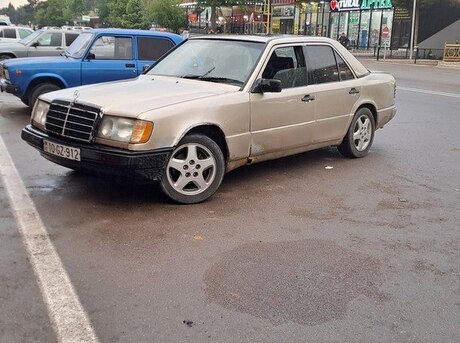 Mercedes E 300 d 1986