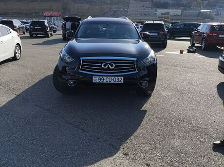 Infiniti FX35 2012