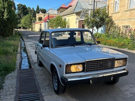 LADA (VAZ) 2107 2011