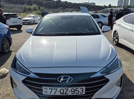Hyundai Elantra 2019