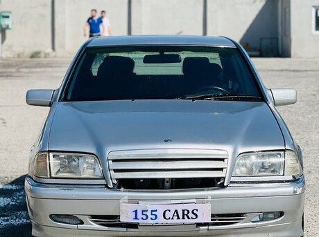 Mercedes C 180