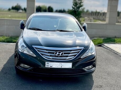 Hyundai Sonata 2010