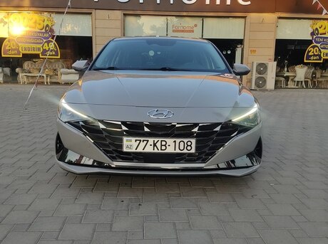 Hyundai Elantra 2021