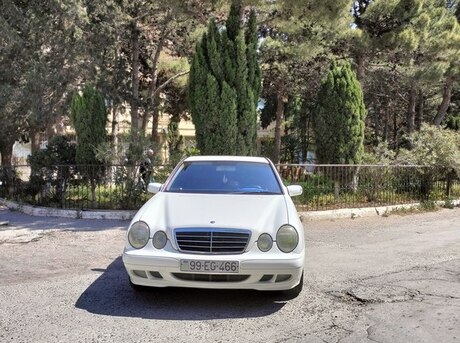 Mercedes E 220 d 2001