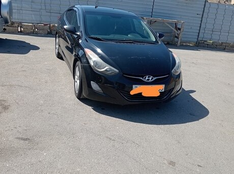 Hyundai Elantra 2013