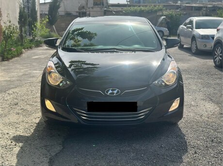 Hyundai Elantra 2013