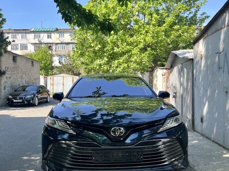 Toyota Camry 2018