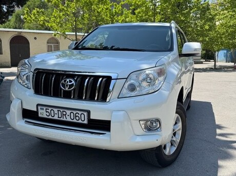 Toyota Land Cruiser Prado 2011