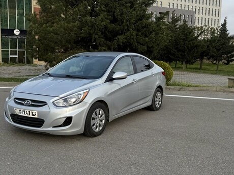 Hyundai Accent 2015