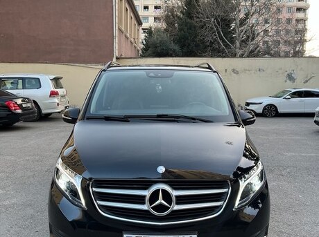 Mercedes V 220