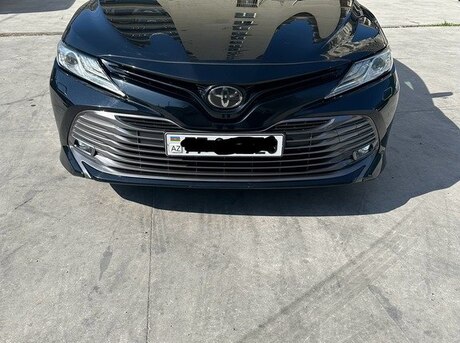 Toyota Camry 2019