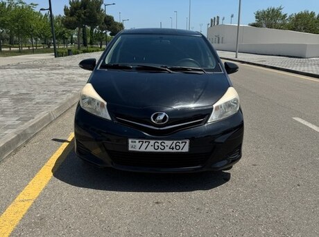 Toyota Vitz 2012
