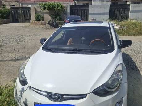 Hyundai Elantra 2012