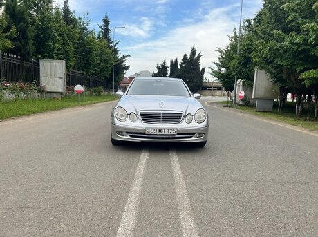 Mercedes E 220 d 2003