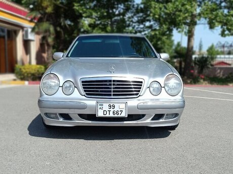 Mercedes E 240 2000