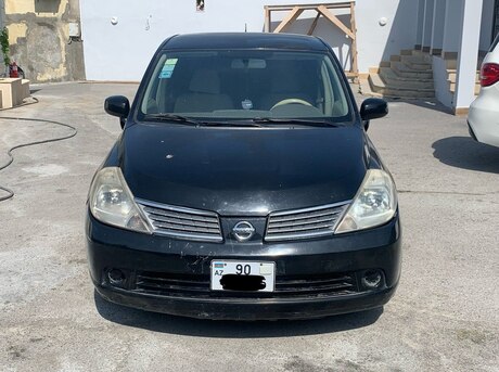 Nissan Tiida 2008