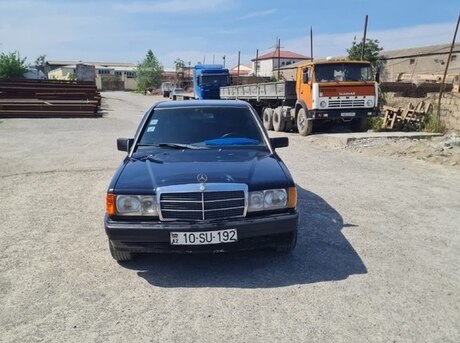 Mercedes 190 1989