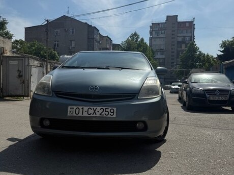 Toyota Prius 2005