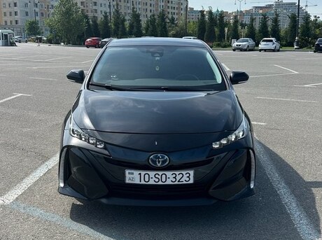 Toyota Prius PHV 2021