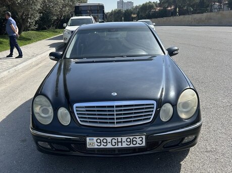 Mercedes E 220 d 2003
