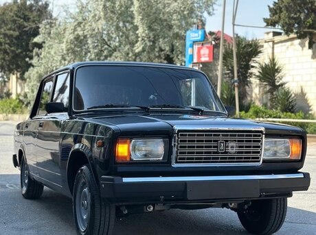 LADA (VAZ) 2107 2010