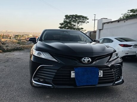 Toyota Camry 2021